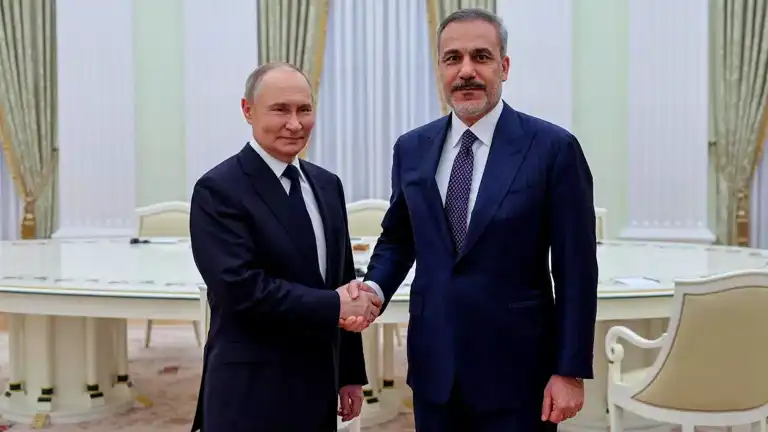 Fidan, Putin ile Görüştü:  Moskova'da Kritik Görüşmeler